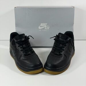 Nike Air Force 1 '07 Men's Sneakers Size 10 Black With Gum Bottoms
